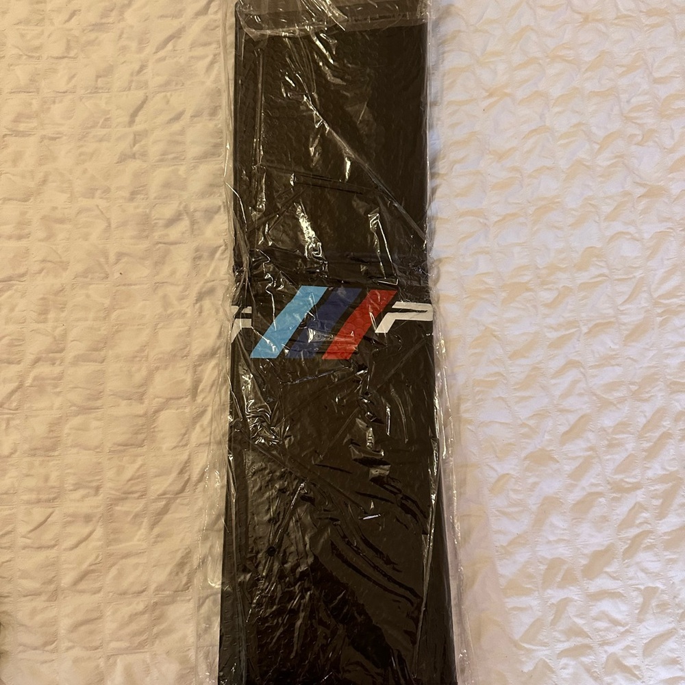 Used - Picture 4 of 8